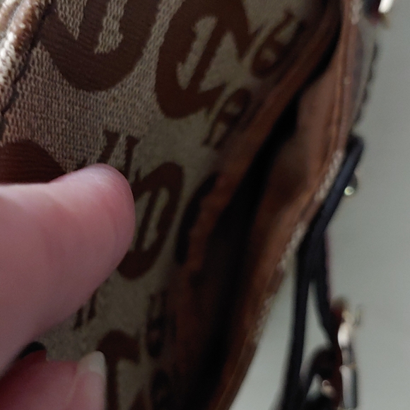 Etienne Aigner Shoulder Bag - Picture 6 of 12